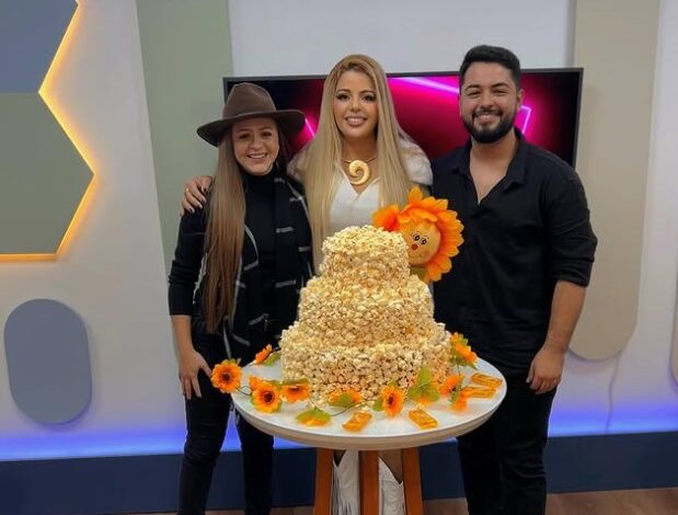 Apresentadora Comemora 1º Ano Do &Quot;Sextooou Com Ana Leite&Quot; 1 Abre 1