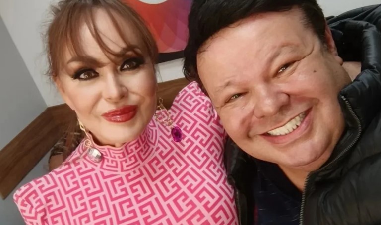 Jornalista Roberto Rodrigues Foi Um Dos Responsáveis Em Intermediar O Contrato De Gaby Spanic Com A Record Tv 2 Roberto e Gaby